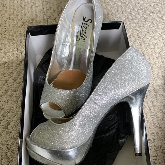 Silver glitter stiletto heels - Picture 1 of 2